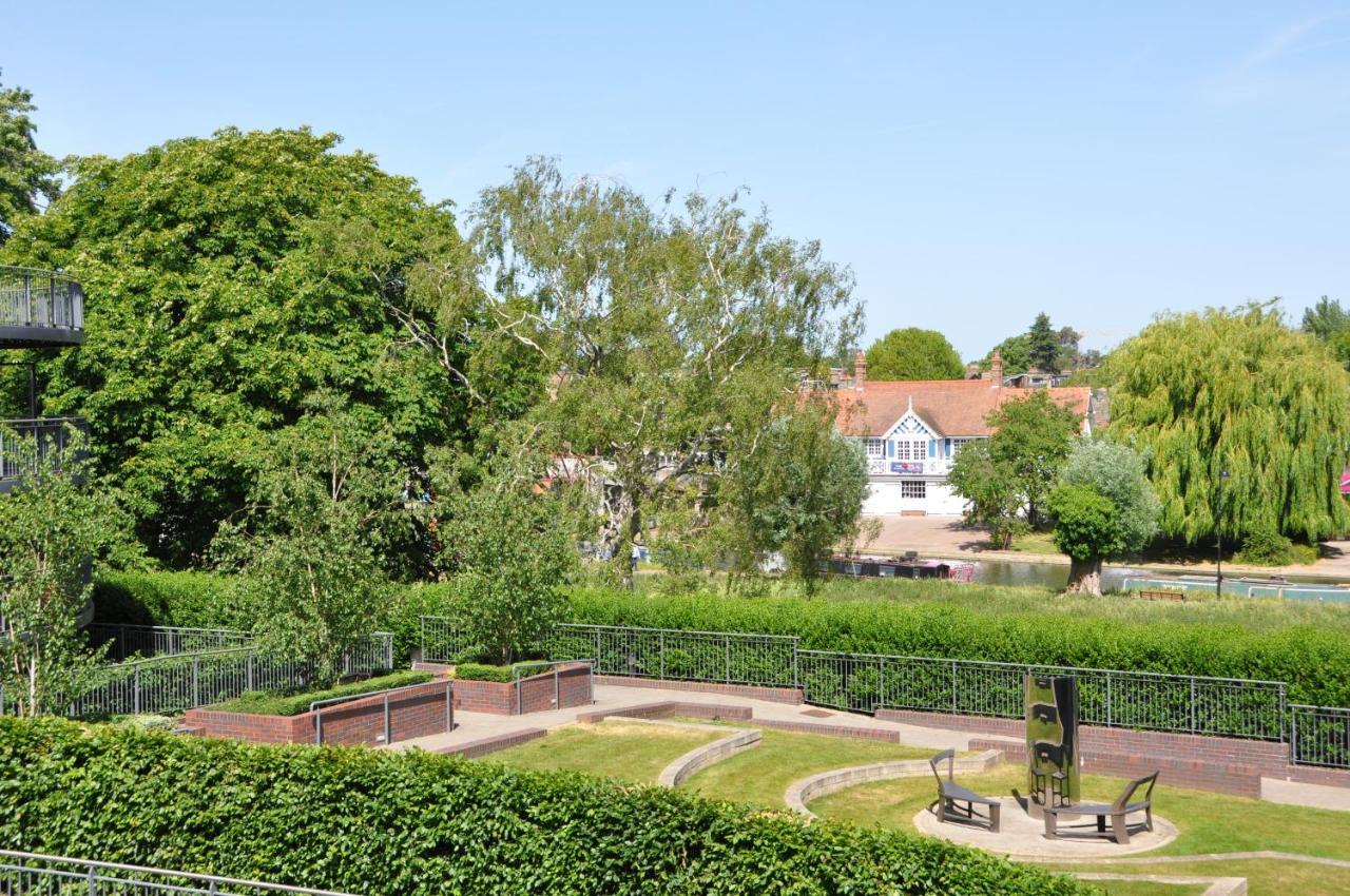 Camstay Riverside Cambridge Exterior foto